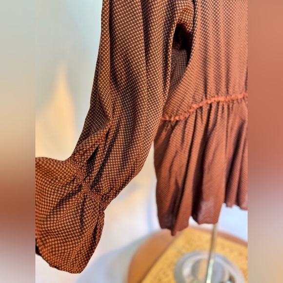 Maurices Size M Rust & Black Check Peplum Blouse NWOT - Picture 4 of 9